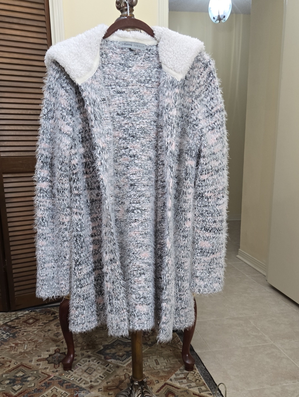 Absolutely Famous Sherpa-Lined Fuzzy Hooded Cardigan in Pink & Gray